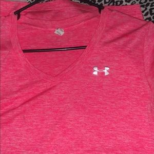 UA Vneck Womens Tee